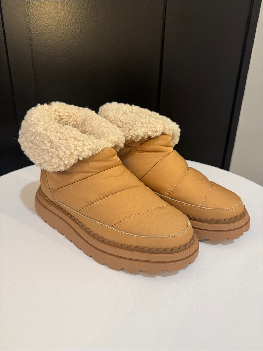 Sam Edelman Tan Puffer Winter Boots with Cream Shearling Collar